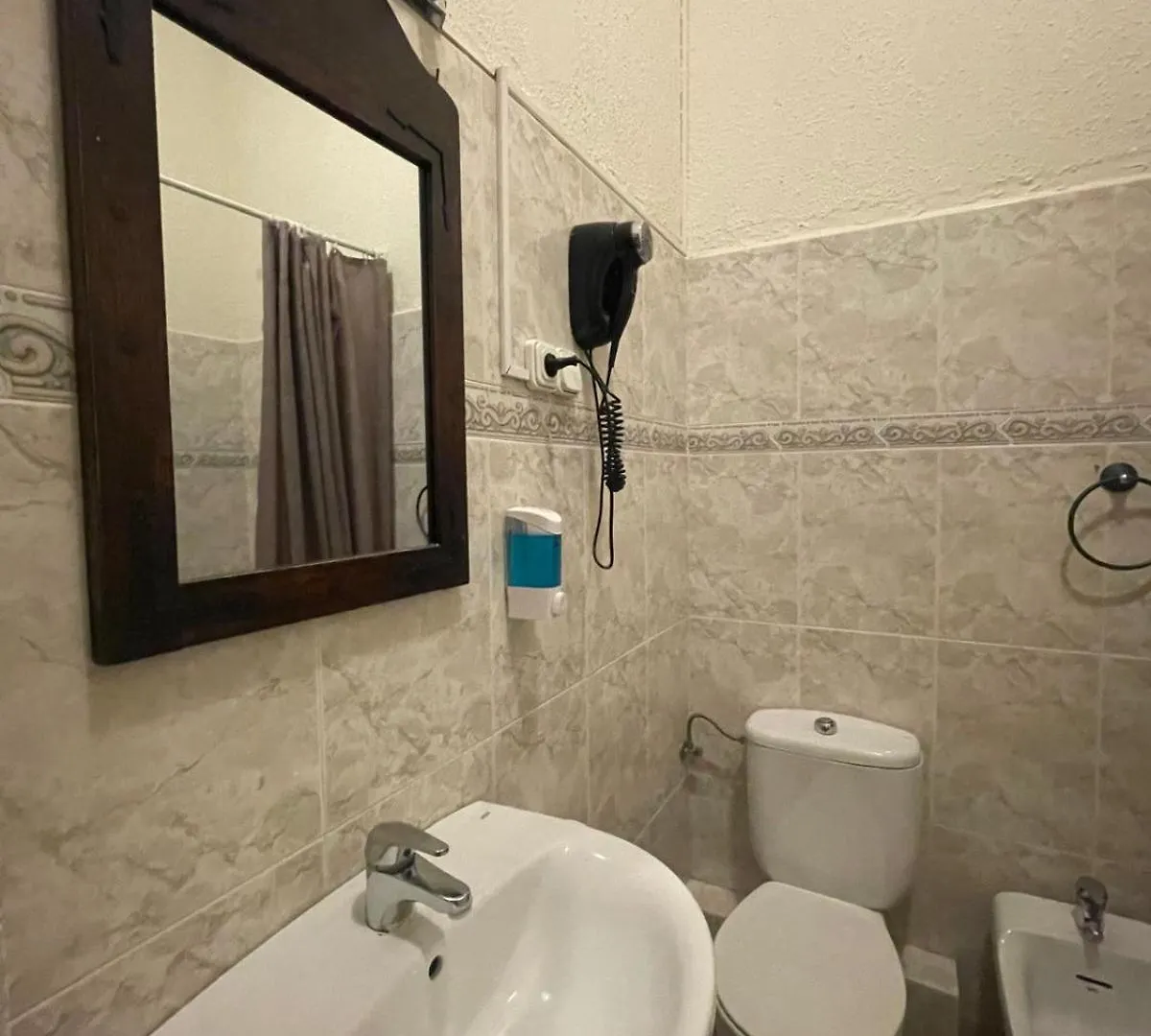Hostal Balmes Centro Barcelona