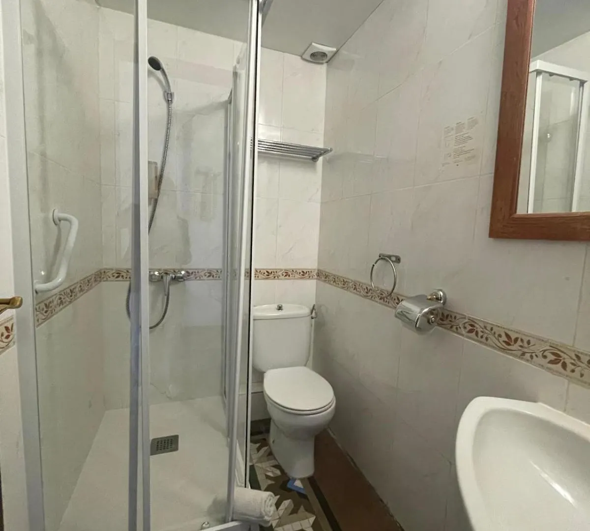 Hostal Balmes Centro Barcelona Pensjonat