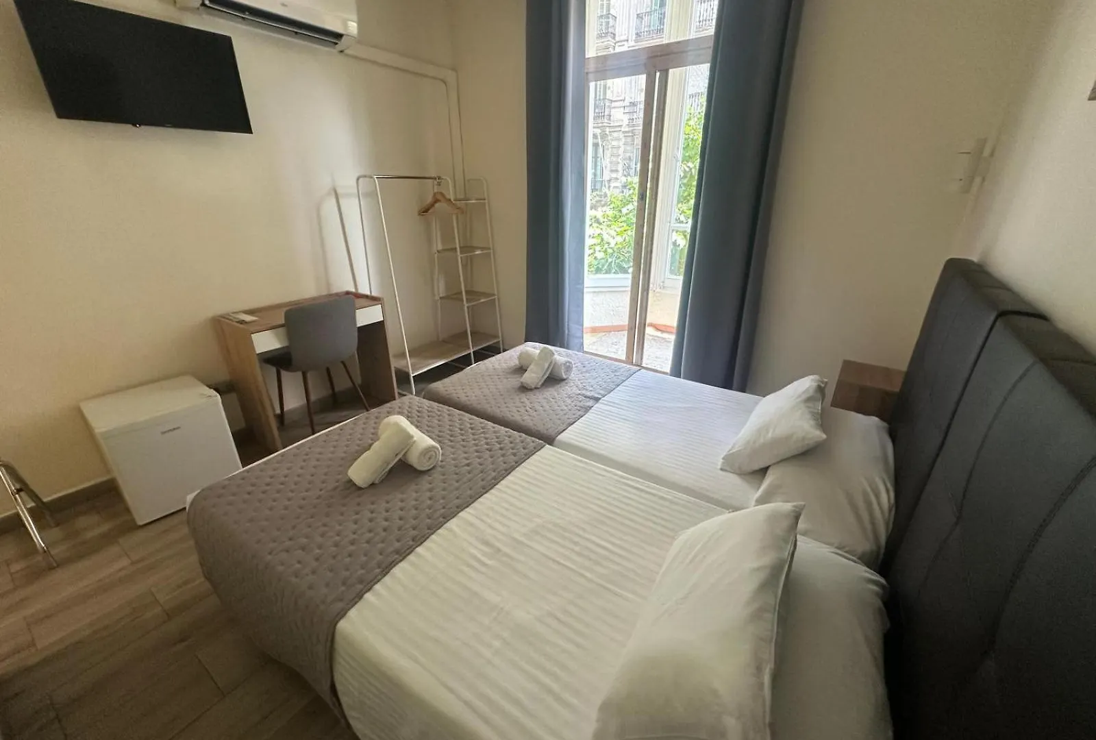 Pensjonat Hostal Balmes Centro Barcelona