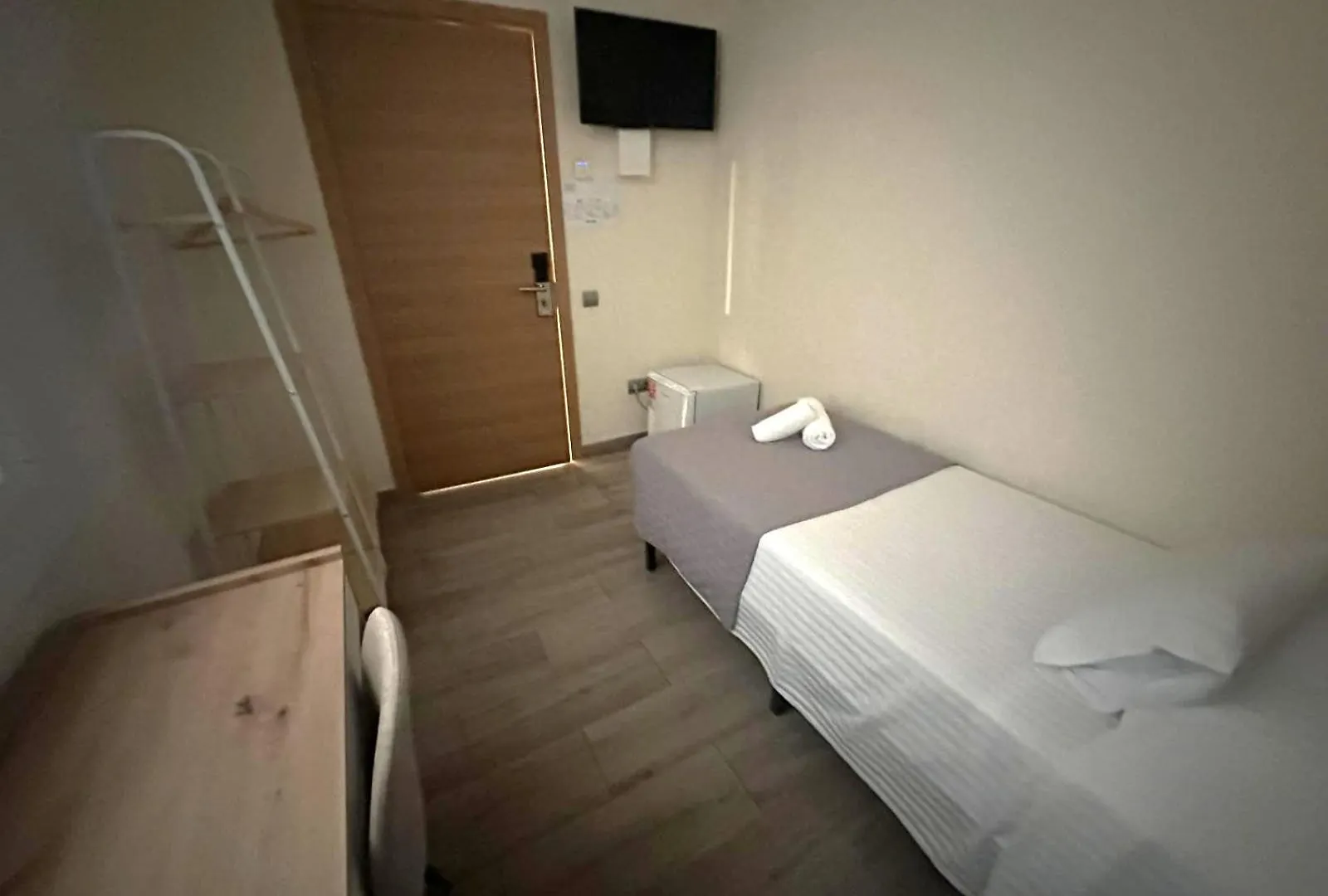 Pensjonat Hostal Balmes Centro Barcelona