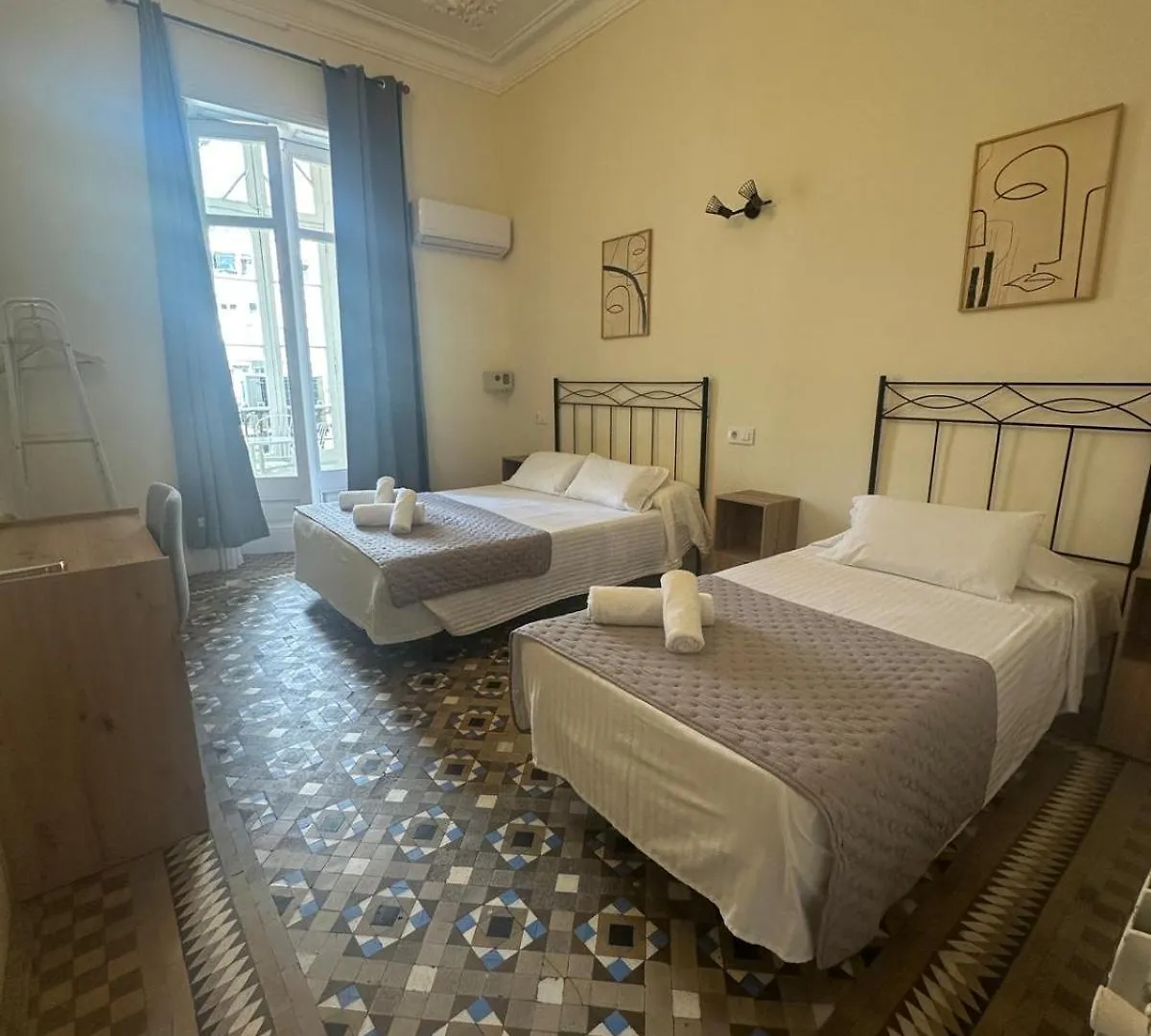 Hostal Balmes Centro Barcelona Pensjonat