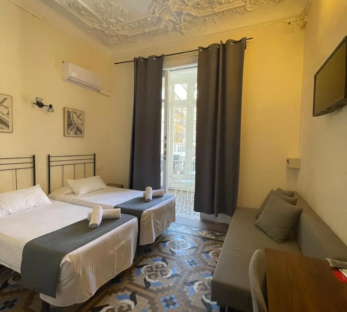 ** Gasthof Hostal Balmes Centro Barcelona Spanien