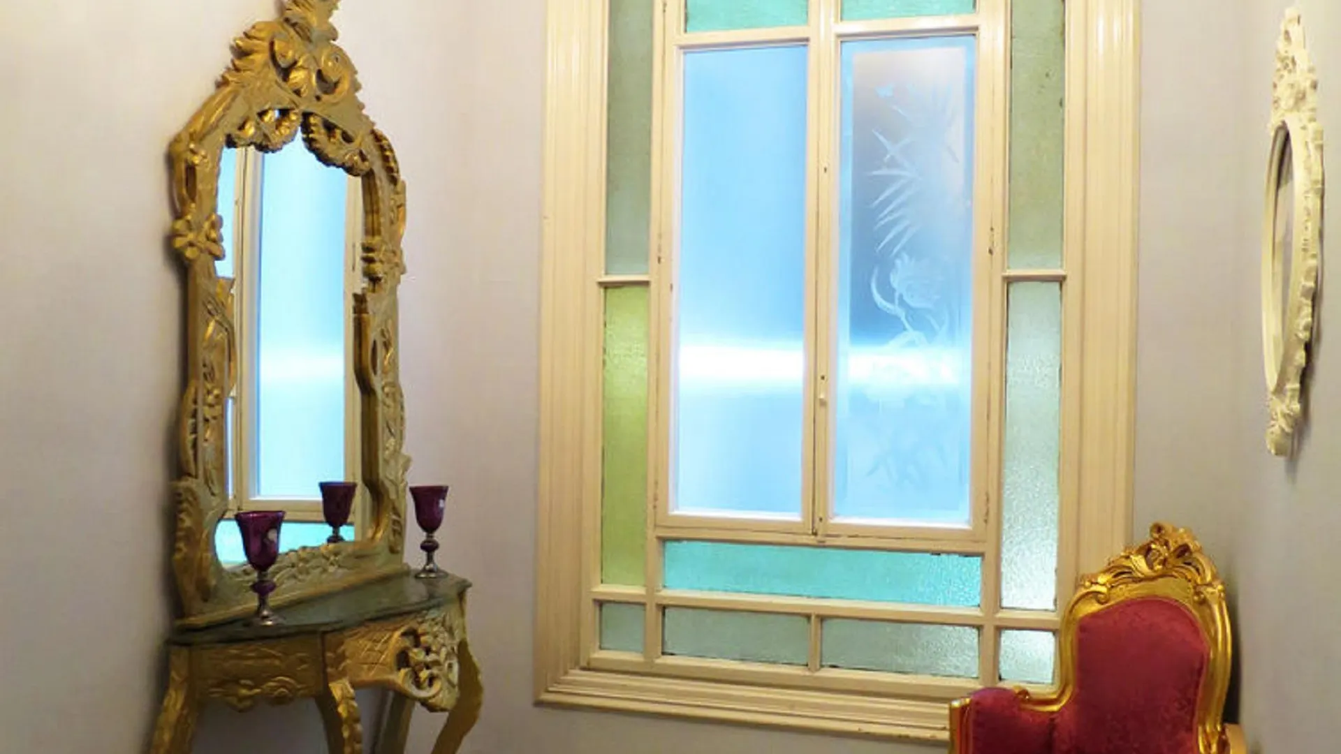 Hostal Balmes Centro Barcelona 2*,