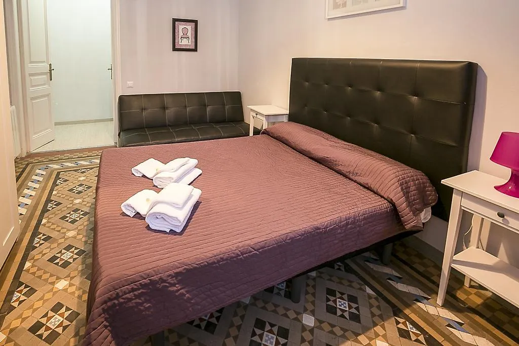 Hostal Balmes Centro Barcelona