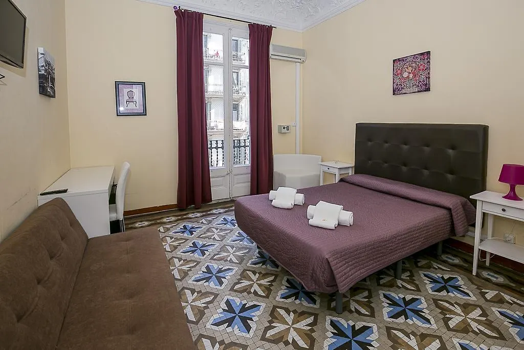 Casa de hóspedes Hostal Balmes Centro Barcelona