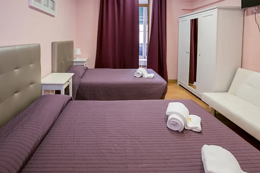 ** Guest house Hostal Balmes Centro Barcelona Spain