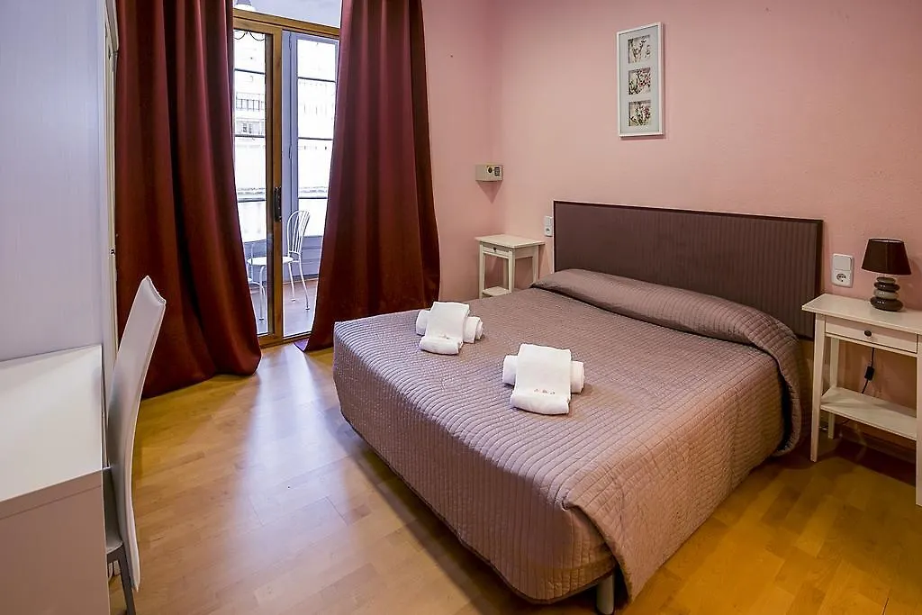 Hostal Balmes Centro Barcelona 2*,