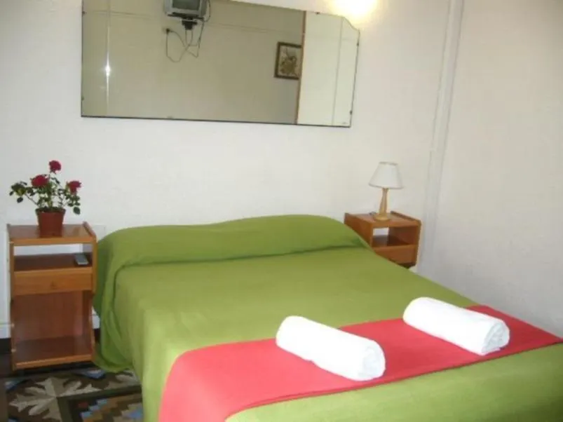 Guest house Hostal Balmes Centro Barcelona