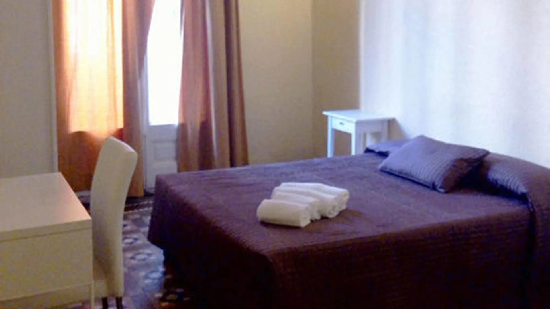 Hostal Balmes Centro Barcelona Guest house