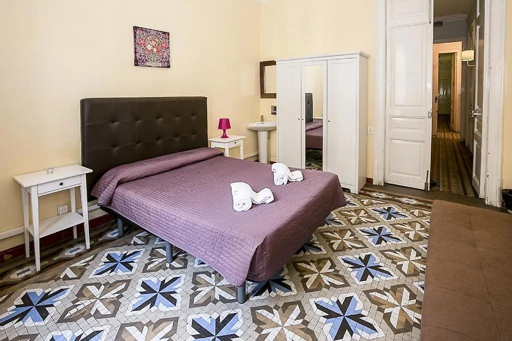 Casa de hóspedes Hostal Balmes Centro Barcelona